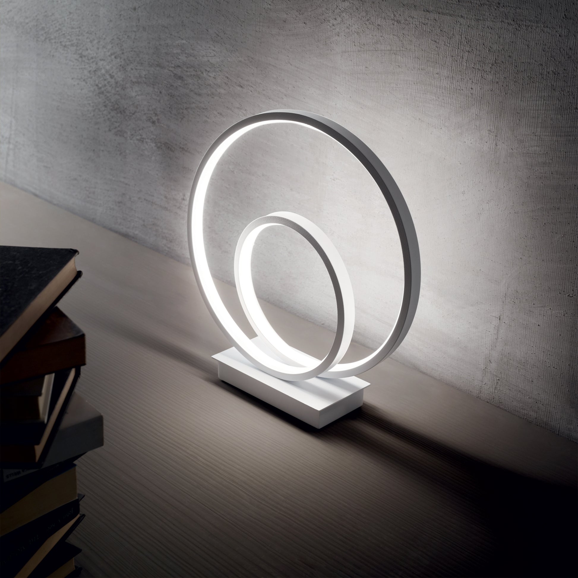 Lampada da Tavolo Oz ideal lux è una abat jour