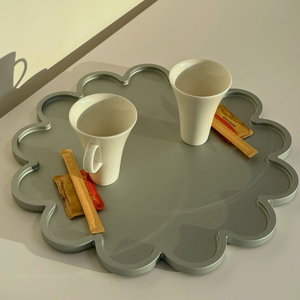 Vassoio Flower metallizzato in legno verniciato